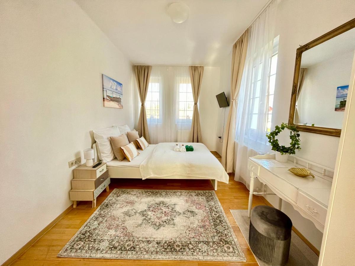 Libas Apartman Кестхей Екстер'єр фото