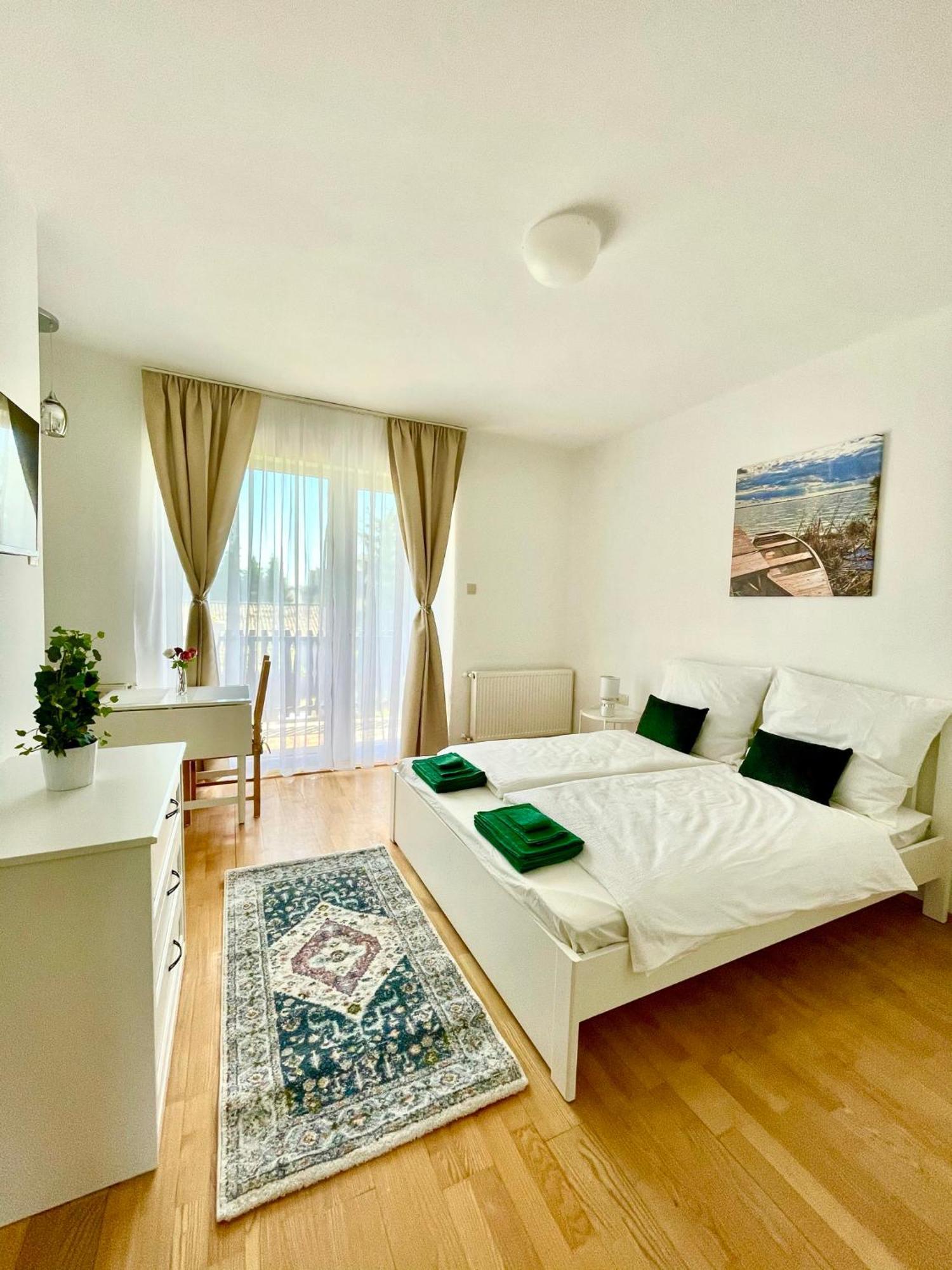 Libas Apartman Кестхей Номер фото